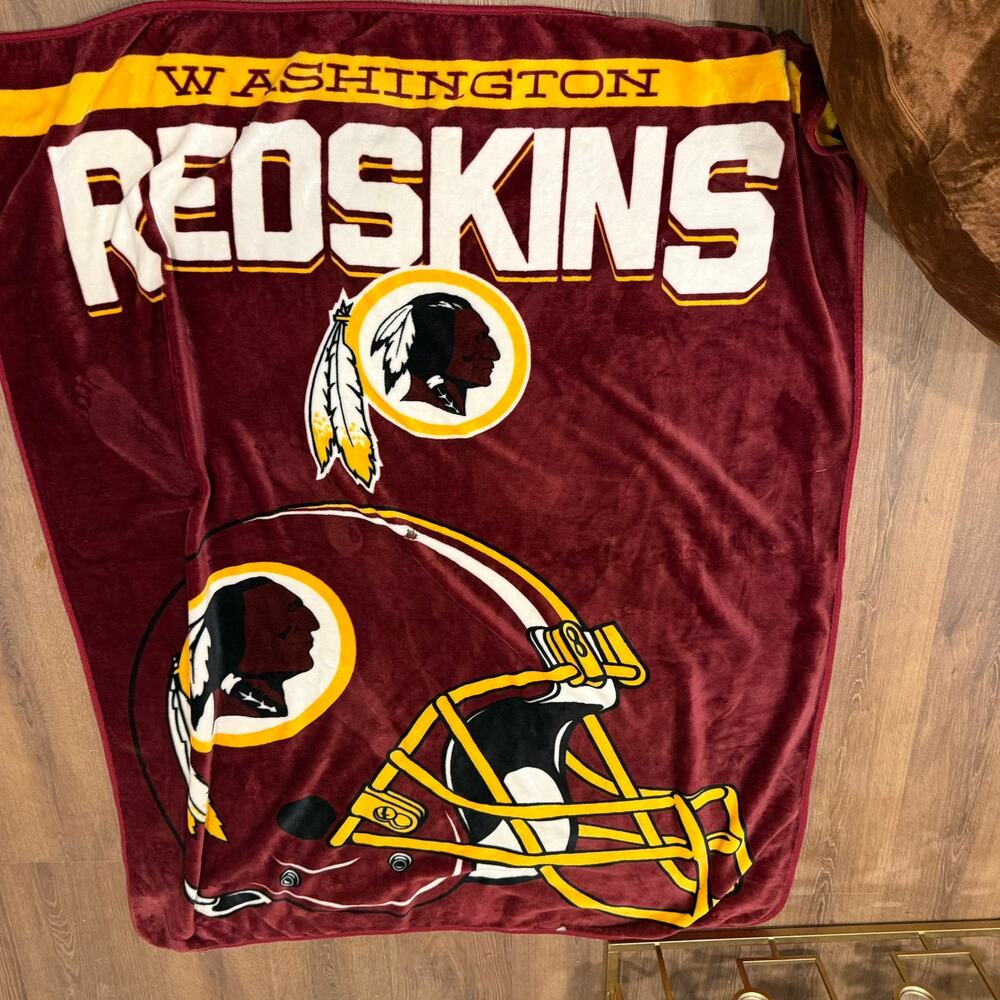 Washington Redskins NFL Plush Throw Blanket Burgundy Gold 60x54